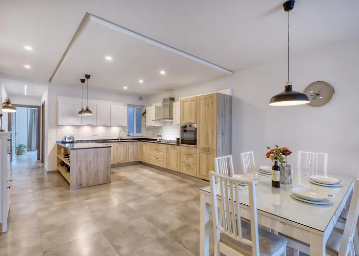 Apartament - Baby Gear, Office & Parking *